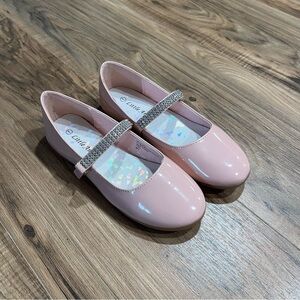 New Little Angel Kelly girls sparkle pink slip ons